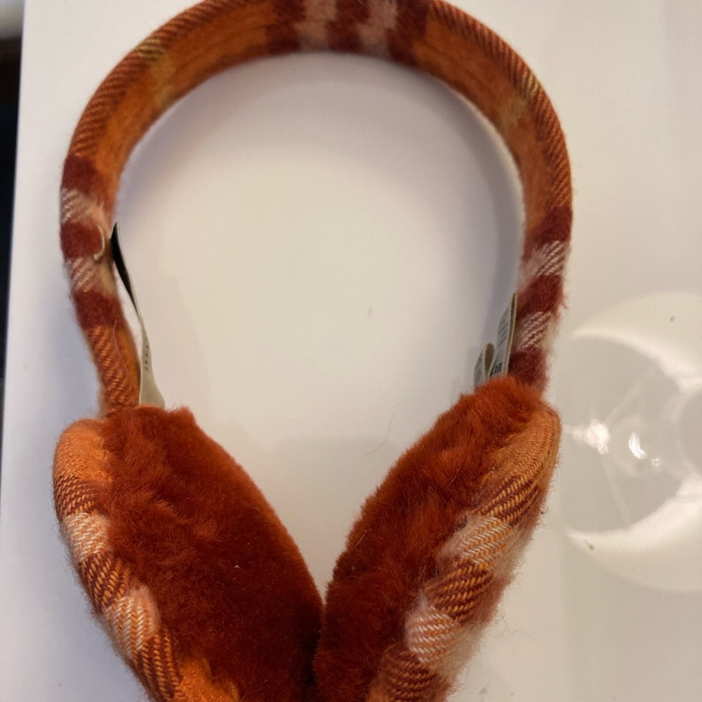<SOLD>Burberry London earmuffs in orange check made of cashmere and shearling